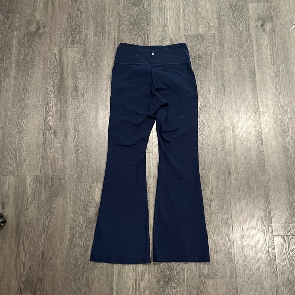Lululemon, Flared leggings, Size 10, Colour True Navy - Picture 4 of 5